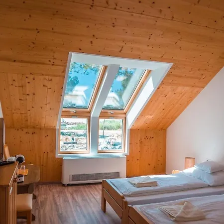 Fisher's Deluxe Apartment Balatonfured